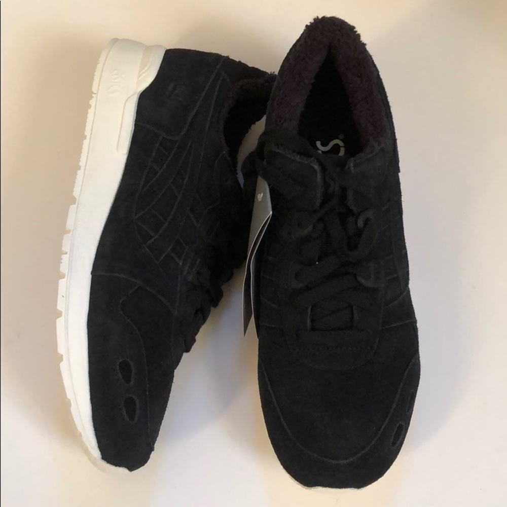 ASICS Tiger unisex black suede sneakers - Picture 3 of 8